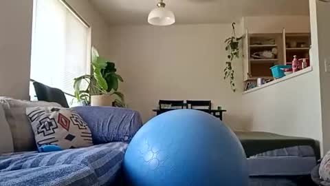 milkymomasquirtsalot online show from May 14, 2026, 8:59 pm