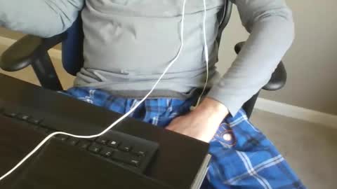 Snapshot of milwaukeebadger24 chatting on May 6, 2026, 12:21 pm milwaukeebadger24 online show from May 6, 2026, 12:21 pm