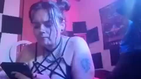 mindyourvib3z online show from June 22, 2026, 11:46 pm