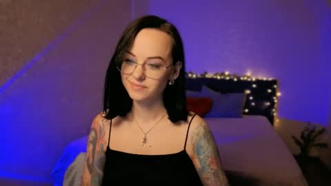 Snapshot of miraskyy chatting on May 2, 2026, 5:07 pm MiraSkyy online show from May 2, 2026, 5:07 pm