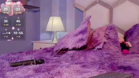 miss__jones_ online show from June 12, 2026, 3:33 pm