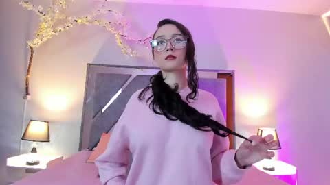 Snapshot of miss_belu chatting on June 17, 2026, 4:04 am Its a pleasure to meet you. Im Miss Belu. Help me reach 1k. Follow me. online show from June 17, 2026, 4:04 am