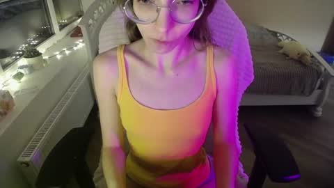 Miss Lina online show from July 8, 2026, 7:51 pm