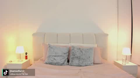 Sofia Alvarez online show from May 27, 2026, 12:07 am