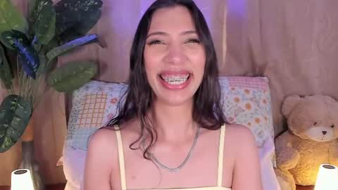 Snapshot of miss_veronica2 chatting on July 10, 2026, 1:14 pm Miss Veronica online show from July 10, 2026, 1:14 pm