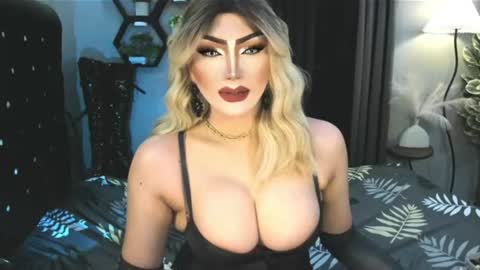 PRIESTESS CHANNEL online show from June 17, 2026, 9:16 pm