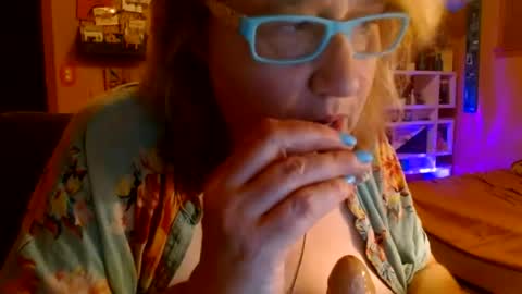 MissKittyFox online show from August 9, 2026, 4:39 am