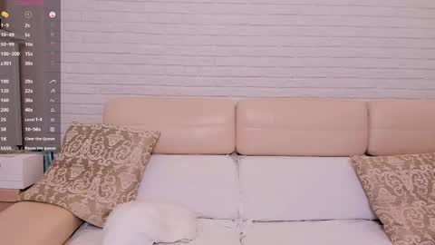 Snapshot of missxcaprice chatting on April 21, 2026, 2:51 am missxcaprice online show from April 21, 2026, 2:51 am
