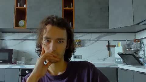 MitchelKurse online show from July 18, 2026, 10:08 am