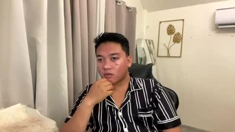 Michole Jay online show from July 27, 2026, 11:23 pm