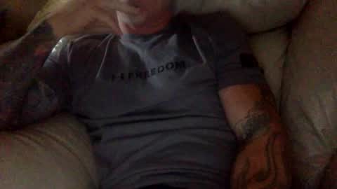 Snapshot of mjg175 chatting on June 10, 2026, 5:45 pm SexyRed online show from June 10, 2026, 5:45 pm