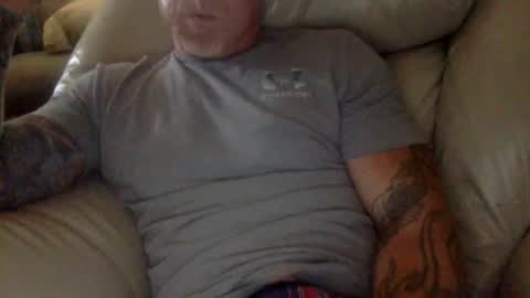 Snapshot of mjg175 chatting on July 1, 2026, 4:29 pm SexyRed online show from July 1, 2026, 4:29 pm