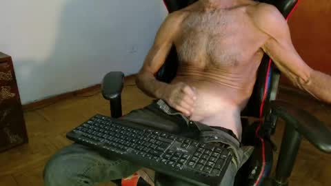Snapshot of mjmadurengue chatting on May 12, 2026, 4:04 pm Mario jose online show from May 12, 2026, 4:04 pm
