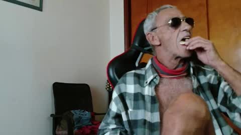 Snapshot of mjmadurengue chatting on May 31, 2026, 7:48 pm Mario jose online show from May 31, 2026, 7:48 pm