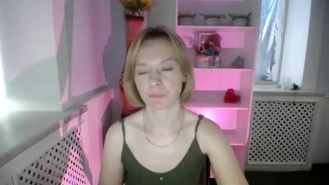 mollilove online show from May 23, 2026, 8:40 am