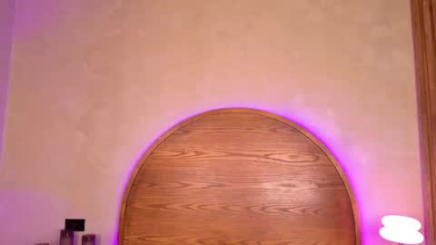 Molly Jackson online show from May 16, 2026, 12:07 am