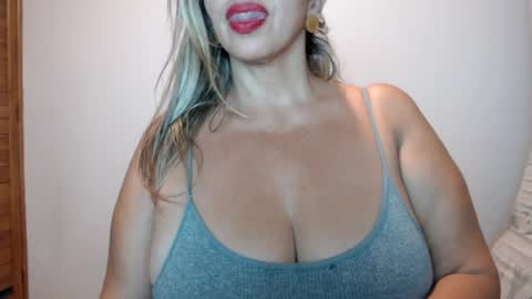 Molly Bunny online show from July 9, 2026, 2:48 am
