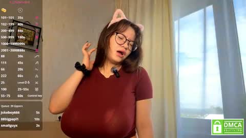 Snapshot of moltenpeach chatting on July 10, 2026, 3:11 am Hermina online show from July 10, 2026, 3:11 am