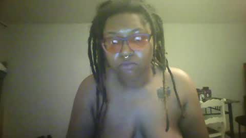 mommiemilkers2000 online show from July 15, 2026, 2:50 am