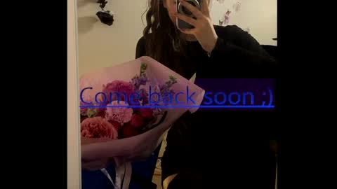 Monika online show from May 20, 2026, 12:22 pm