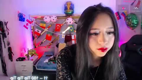 Snapshot of moon_water__ chatting on June 24, 2026, 10:47 am Moon Water online show from June 24, 2026, 10:47 am