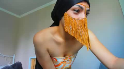 Snapshot of moroccan_diamond_ chatting on July 12, 2026, 8:27 am Medina online show from July 12, 2026, 8:27 am