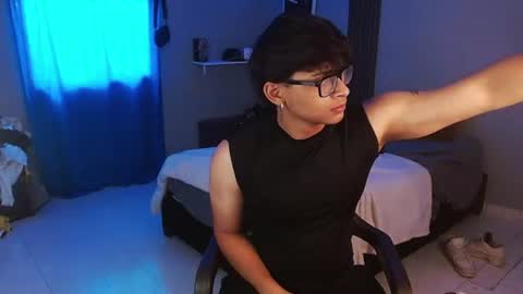 yisuz online show from July 15, 2026, 11:48 am