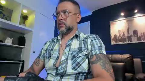 MrFrank. online show from June 14, 2026, 11:01 am