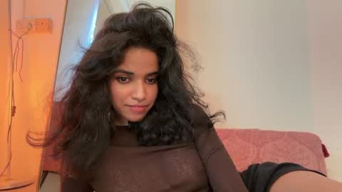 mriea_ online show from June 15, 2026, 3:53 am