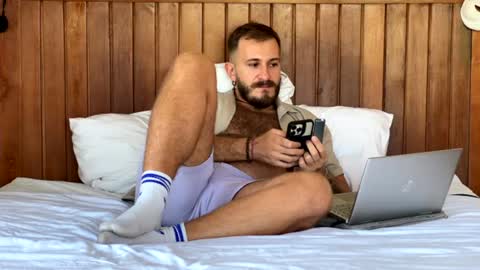 Snapshot of mrmaxiy chatting on July 7, 2026, 6:47 am Max online show from July 7, 2026, 6:47 am
