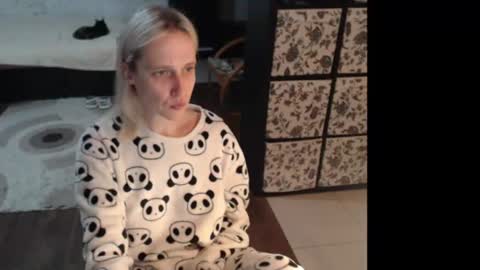 Snapshot of mrsluck chatting on June 27, 2026, 8:14 pm Sasha online show from June 27, 2026, 8:14 pm