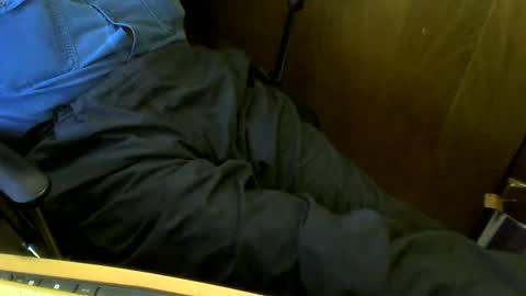 Snapshot of muller520 chatting on May 18, 2026, 4:13 pm muller520 online show from May 18, 2026, 4:13 pm