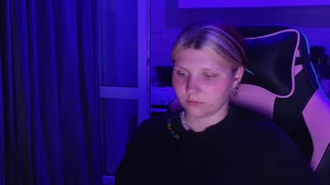 Snapshot of mura_muur chatting on June 23, 2026, 3:54 pm Milana online show from June 23, 2026, 3:54 pm