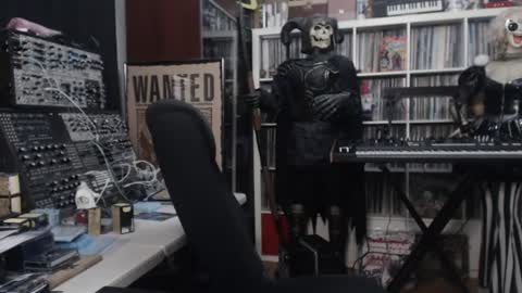Muziknerd online show from June 20, 2026, 4:26 am