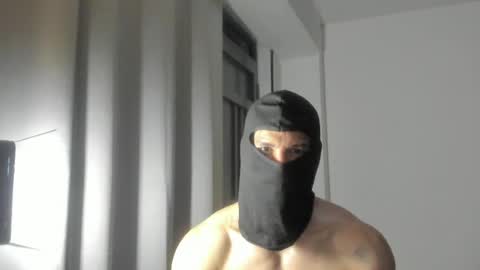mysterious_muscles online show from July 3, 2026, 12:39 am