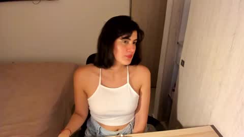 Snapshot of nahomi2021 chatting on June 6, 2026, 1:21 am independent model online show from June 6, 2026, 1:21 am