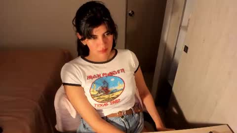 Snapshot of nahomi2021 chatting on July 7, 2026, 7:23 am independent model online show from July 7, 2026, 7:23 am