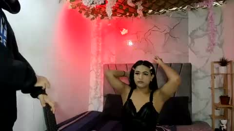 nahomi_hot2002 online show from August 3, 2026, 1:16 pm