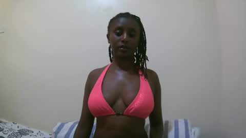 nana2095 online show from July 7, 2026, 9:24 am
