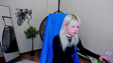 Nana online show from July 24, 2026, 3:54 pm
