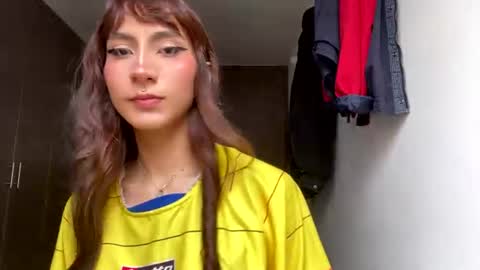Snapshot of naomi_gyal chatting on July 4, 2026, 5:30 pm Naomi online show from July 4, 2026, 5:30 pm