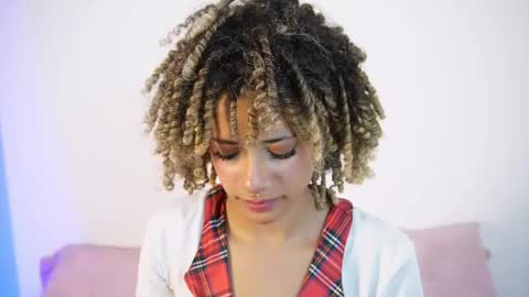 Snapshot of naomidawsonn chatting on May 22, 2026, 2:30 am naomidawson online show from May 22, 2026, 2:30 am