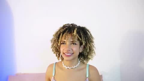Snapshot of naomidawsonn chatting on May 28, 2026, 12:52 am naomidawson online show from May 28, 2026, 12:52 am