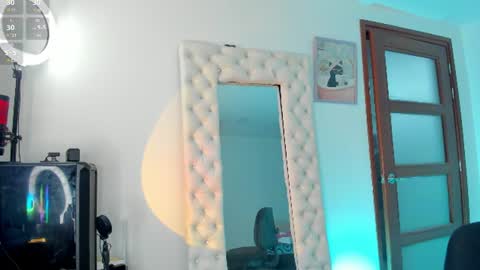 Naomi  online show from July 27, 2026, 11:12 pm