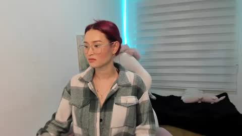 naomy online show from July 5, 2026, 3:23 am