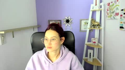 naomy online show from July 8, 2026, 3:11 am