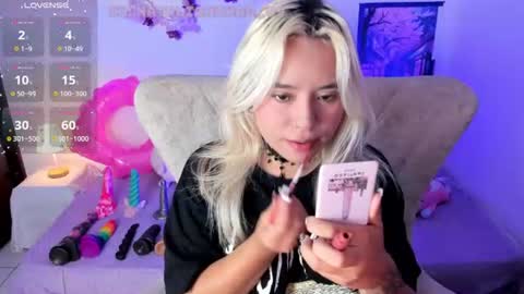Snapshot of nataliahenao_69 chatting on July 1, 2026, 10:42 pm Nataliua Henao online show from July 1, 2026, 10:42 pm