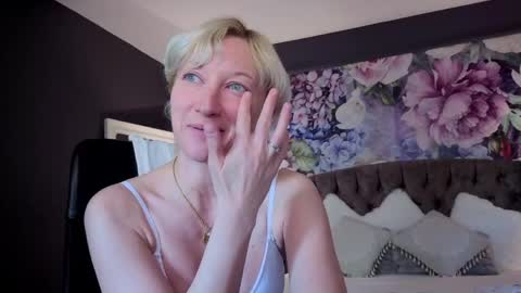 Natalie online show from May 16, 2026, 6:21 am