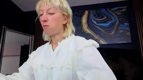 Natalie online show from May 20, 2026, 6:41 am