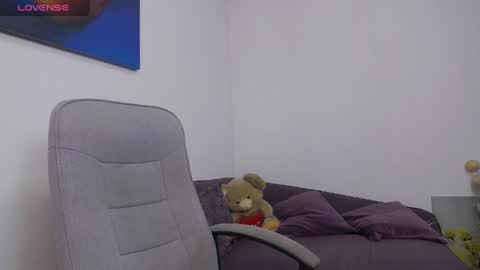 natashaboobs online show from May 4, 2026, 7:37 am
